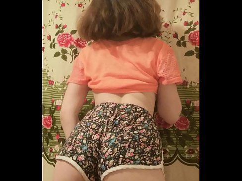 ❤️ Sexy jonge babe dy't har koarte broek op 'e kamera útstrielet ❤️❌ Fucking video  by ús fy.hentai-ita.ru ﹏