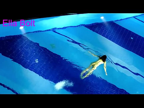 ❤️ Ik kin net ophâlde te sjen, jonge blonde fongen neaken swimmen yn ELLA BOLT resort pool ❤️❌ Fucking video by ús fy.hentai-ita.ru ﹏